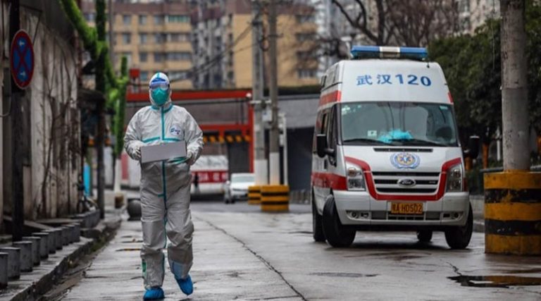 Κορονοϊός: Παραδοχή «βόμβα» του επικεφαλής του ΠΟΥ ότι διέρρευσε από εργαστήριο της Ουχάν