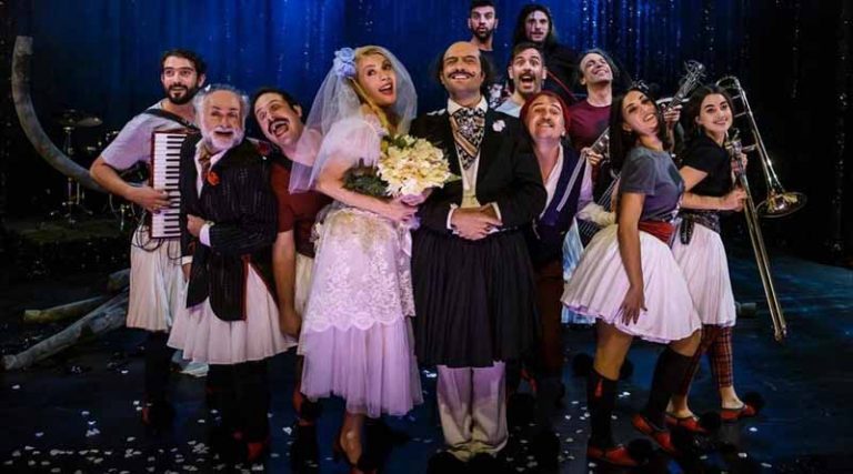 Στο «Θέατρο Κατερίνα Βασιλάκου» γίνεται… του “Κουτρούλη ο Γάμος”