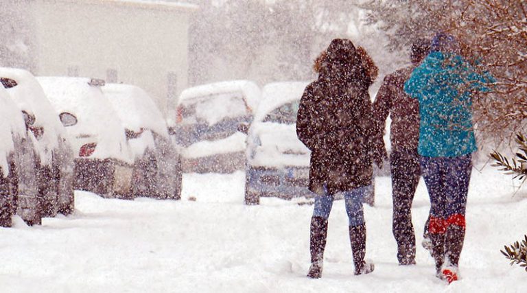 Ισχυρή χιονόπτωση σε Μαρούσι & Αγία Παρασκευή – Πότε θα χιονίσει στη Ραφήνα (βίντεο)