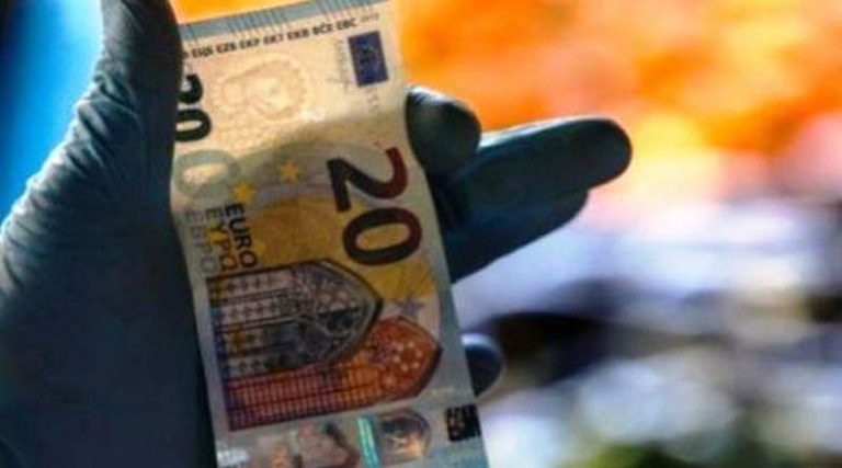 Κορονοϊός: Πόσο πιθανή είναι η μόλυνση μέσω χρημάτων – Η διαφορά κερμάτων και χαρτονομισμάτων