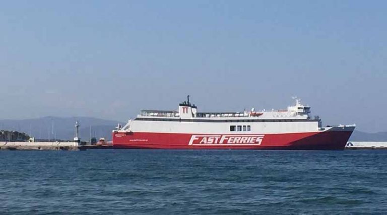 Τραυματίστηκε γυναίκα στο πλοίο από τη Τήνο για Ραφήνα