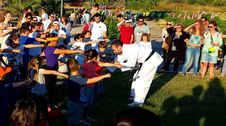 Ακαδημία Shotokan Karate Ραφήνας: Χριστός Ανέστη! Χρόνια Πολλά!
