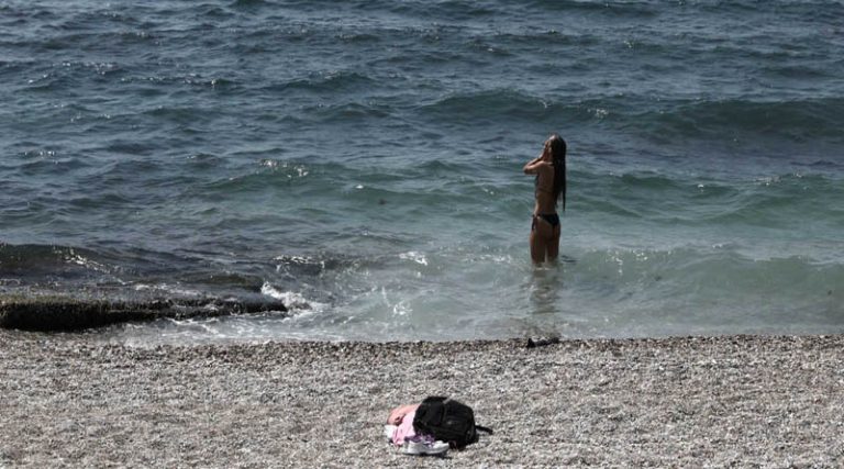 Καύσωνας και στις ελληνικές θάλασσες μετά τις ακραίες θερμοκρασίες του Μαΐου!