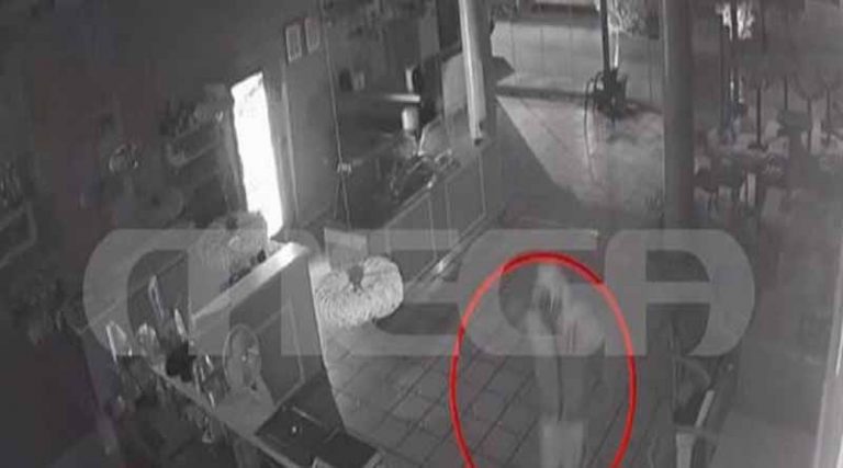 Έτσι έγινε η επίθεση σε εστιατόριο στο Ίλιον (βίντεο)