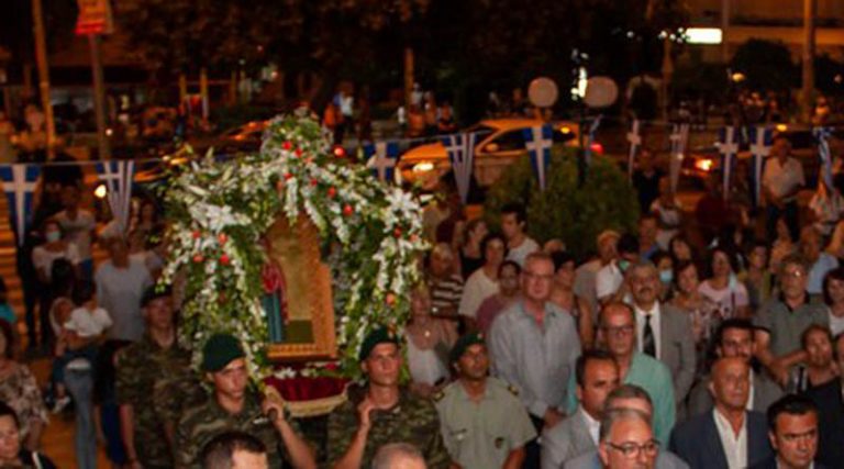 Ν. Μάκρη: Πλήθος πιστών στους εορτασμούς της Αγίας Μαρίνας (φωτό)
