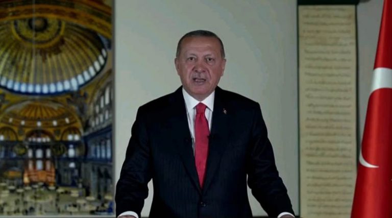 Πρωτοχρονιάτικη πρόκληση από Ερντογάν: Η Αγία Σοφία είναι το στέμμα του 2020