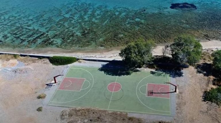 Το πιο εξωτικό γήπεδο μπάσκετ της Ελλάδας! (βίντεο)