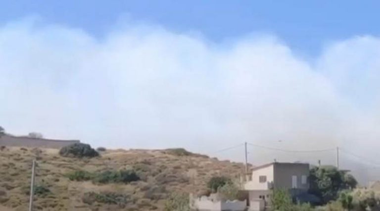 Φωτιά, Κερατέα: Έφτασαν στην Κρήτη οι καπνοί – Τι κατέγραψε ο δορυφόρος