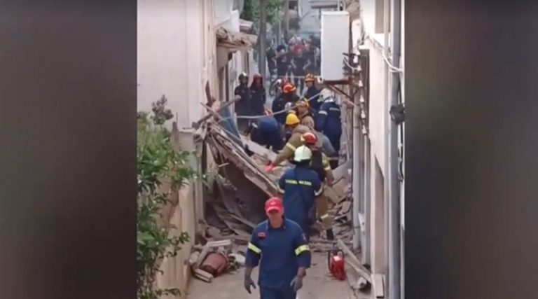 Σάμος: Κατεδαφίζεται το κτήριο όπου έχασαν τη ζωή τους στον σεισμό οι δύο μαθητές