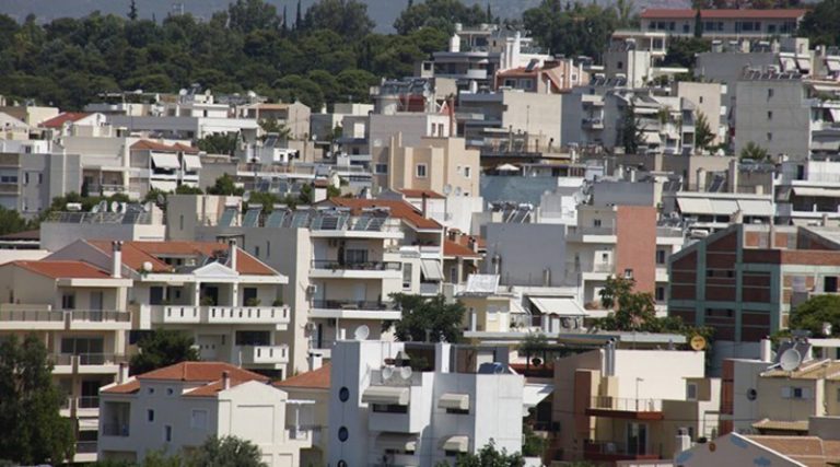 Βραδυφλεγής βόμβα τα «ορφανά ακίνητα» – Κλειστές 900.000 κατοικίες σε όλη την Ελλάδα