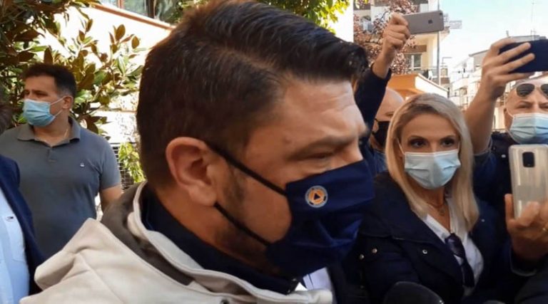Νίκος Χαρδαλιάς: Παραμένει στη ΜΕΘ για προληπτικούς λόγους μετά το ισχαιμικό καρδιακό επεισόδιο