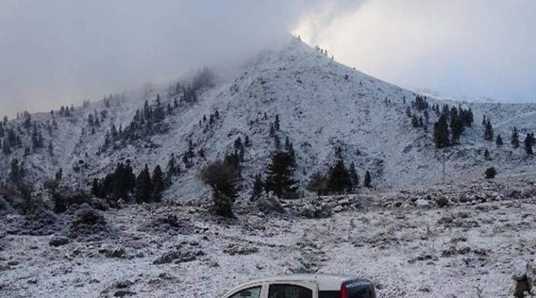 Καιρός: Έπεσαν τα πρώτα χιόνια στα ορεινά (φωτό & βίντεο)