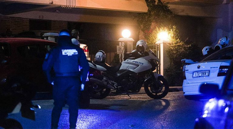 Διόνυσος: Καταδίωξη αστυνομικών με διαρρήκτες – Εμβόλισαν μοτοσικλέτα της ΔΙΑΣ (βίντεο)