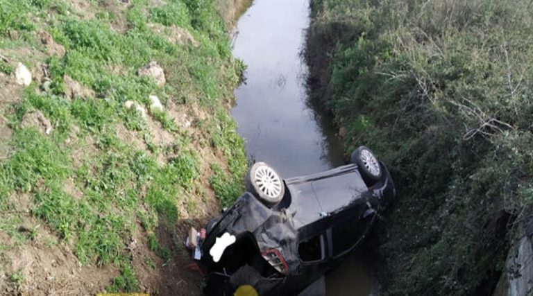Άγιο είχε 27χρονος – Έπεσε με το αυτοκίνητό του σε ποτάμι και σώθηκε! (φώτο)
