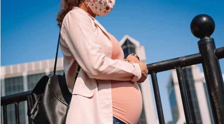 Μάχη για 26χρονη έγκυο – Ίσως προχωρήσουν σε καισαρική οι γιατροί