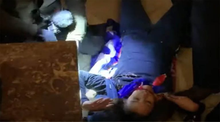Η στιγμή που η Άσλι Μπάμπιτ πυροβολείται στο Καπιτώλιο – Βίντεο ντοκουμέντο
