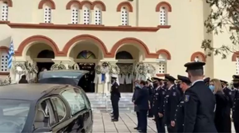Με τιμές ήρωα η κηδεία του αδικοχαμένου αρχιπυροσβέστη στον Έβρο (βίντεο)