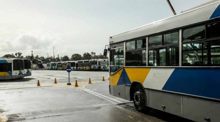 ΣΟΚ στα ΜΜΜ: Πέθανε οδηγός λεωφορείου από κορoνοϊό