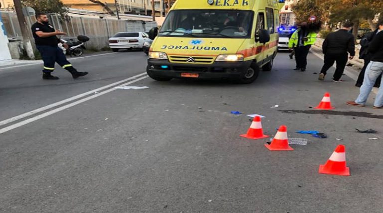Βραυρώνα: Σοβαρό τροχαίο με δύο μοτοσικλέτες – Στο νοσοκομείο οι οδηγοί (φωτό)
