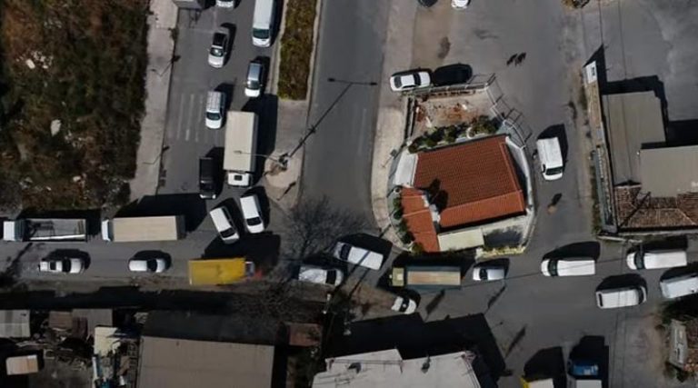 Απίστευτες εικόνες! Το άνοιγμα του εμπορίου και της εστίασης έφερε το απόλυτο χάος στις μεταφορές (video drone)