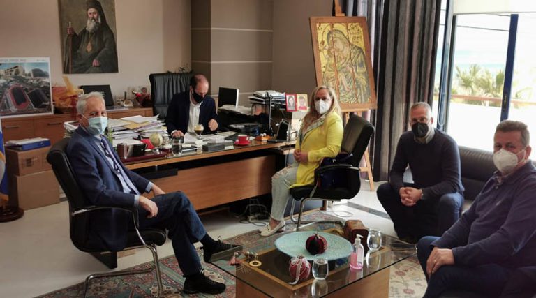 Ραφήνα: Συνάντηση Μπουρνούς με Αυγερινό και Κοσμίδη (φωτό)