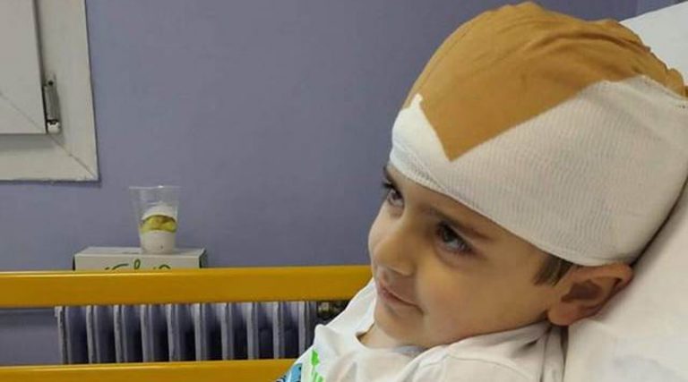 Αν. Αττική: Ο μικρός Άγγελος Ρεκατσίνας μόλις 5 ετών διαγνώστηκε με όγκο στον εγκέφαλο – Μπορούμε όλοι να τον στηρίξουμε!