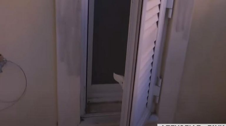 Γλυκά Νερά: Από αυτό το παράθυρο μπήκαν οι δολοφόνοι – Έμειναν ώρα στο σπίτι από τη μανίας τους να βρουν λεφτά (βίντεο)