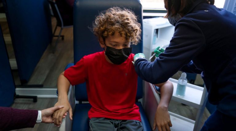 «Πράσινο φως» από τον ΕΜΑ για τον εμβολιασμό παιδιών 5 έως 11 ετών με Pfizer