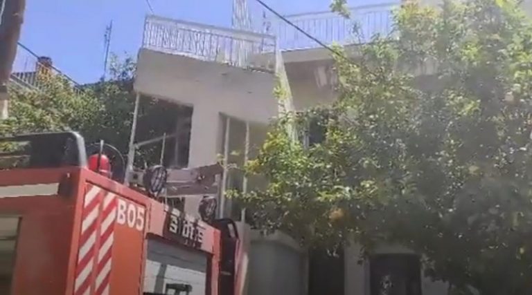 Τραγωδία: Νεκρή γυναίκα μετά από φωτιά σε διαμέρισμα! (βίντεο)