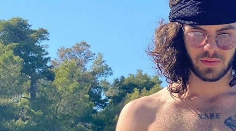 Άγγελος Λάτσιος: Χαμός με τη γυμνή φωτογραφία που ανέβασε στο Instagram (φωτό)