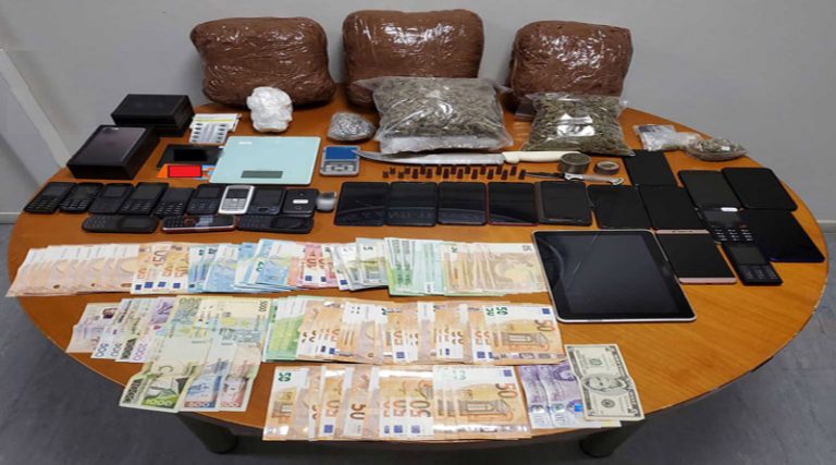 Εννιά συλλήψεις για διακίνηση ναρκωτικών σε Αττική και νησιά