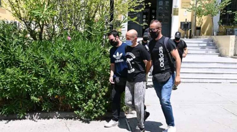 Ηλιούπολη: Ο αστυνομικός – μαστροπός ήταν υποψήφιος συνδικαλιστής και «έτρεχε» συναδέλφους του στα δικαστήρια