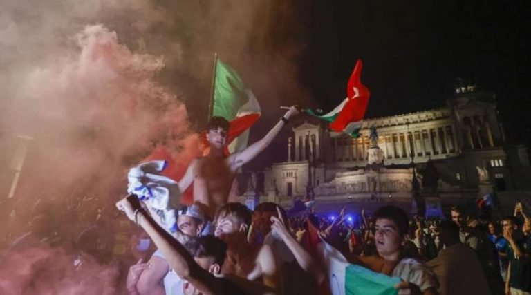 Euro 2020: «Κάηκε» η Ιταλία για την πρωταθλήτρια Ευρώπης (φωτό & βίντεο)