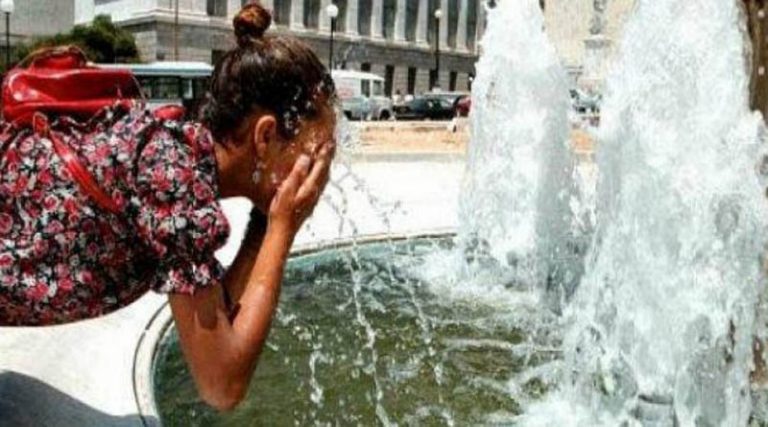 Καιρός – Αρναούτογλου: Νέο κύμα ζέστης μέχρι τέλος Αυγούστου – Ξεπερνάει τους 30 βαθμούς το θερμόμετρο