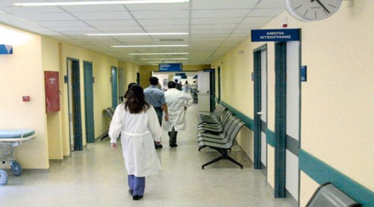 ΠΟΕΔΗΝ: Νοσούν 2.700 υγειονομικοί – κίνδυνος για νοσοκομειακή διασπορά
