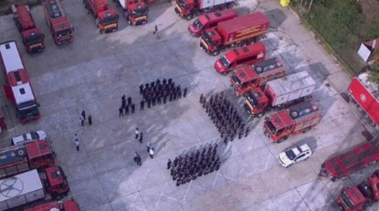 Σοκαριστική καταγγελία για την φωτιά στην Εύβοια: «Μαζέψτε τους Ρουμάνους πυροσβέστες γιατί θα τα σβήσουν όλα» (βίντεο)