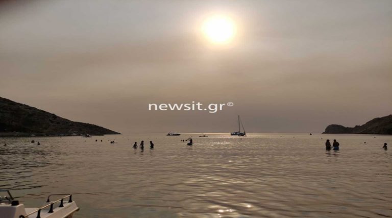 Φωτιά στην Εύβοια: «Σκοτείνιασε» ακόμα και η Σύρος από τους καπνούς (φωτό)