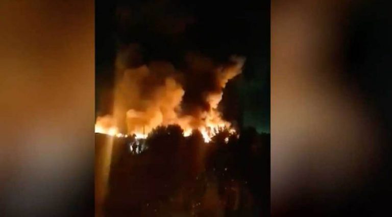 Μεγάλη φωτιά στις Αχαρνές, σε εργοστάσιο ανακύκλωσης- Πνίγηκε από τους καπνούς η περιοχή (βίντεο)