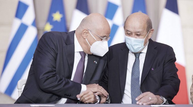 Διπλωματικές πηγές: Τι σηματοδοτεί η ελληνογαλλική αμυντική συμφωνία