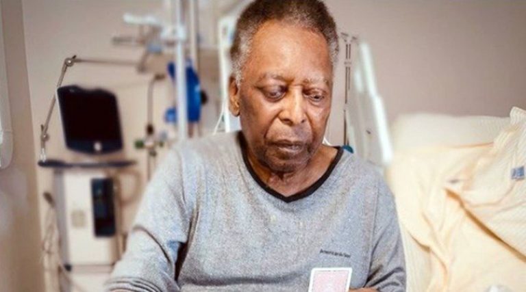 Πελέ: Νοσηλεύεται με καρκίνο στο νοσοκομείο