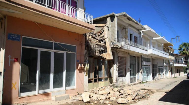 Κρήτη: 2.500 σκηνές για τους σεισμόπληκτους – Μήνυμα από το 112