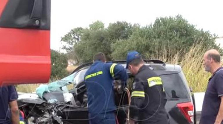 Τραυματίας καλόγερος σε πλαγιομετωπική σύγκρουση αυτοκινήτου με φορτηγό! (βίντεο)