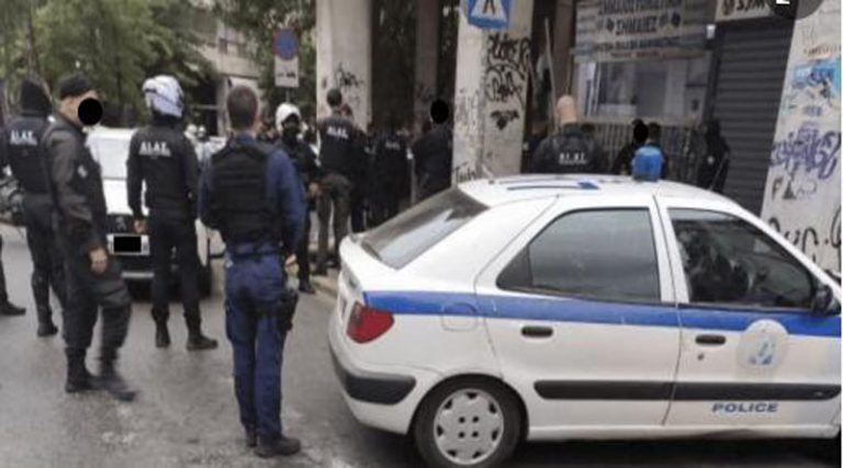 Πυροβολισμοί στην Αθήνα: Γαντζώθηκε στο κλεμμένο αυτοκίνητο ο αστυνομικός και πυροβόλησε τον δράστη!