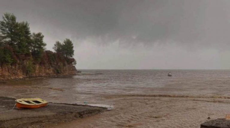 Κακοκαιρία “Genesis”: Bροχές, καταιγίδες και χαλάζι σήμερα Παρασκευή – Οι τρεις περιοχές που θα γλιτώσουν