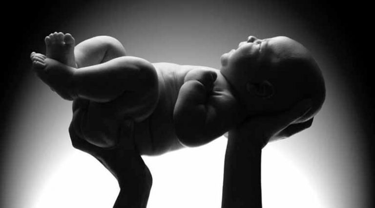 Γυναίκα γέννησε σε κοντέινερ αφότου διαγνώστηκε με κορονοϊό