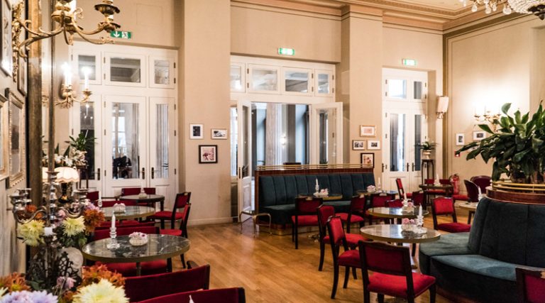 Foyer Café Bistrot – Δημοτικό Θέατρο Πειραιά: Μουσικοί αντικατοπτρισμοί με όπερα, τζαζ και σύγχρονη ελληνική μουσική