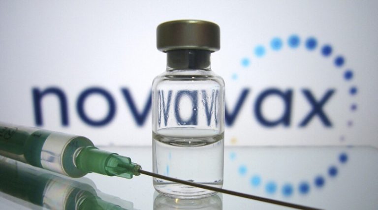 Novavax: Ανοίγει την Τρίτη η πλατφόρμα για το εμβόλιο