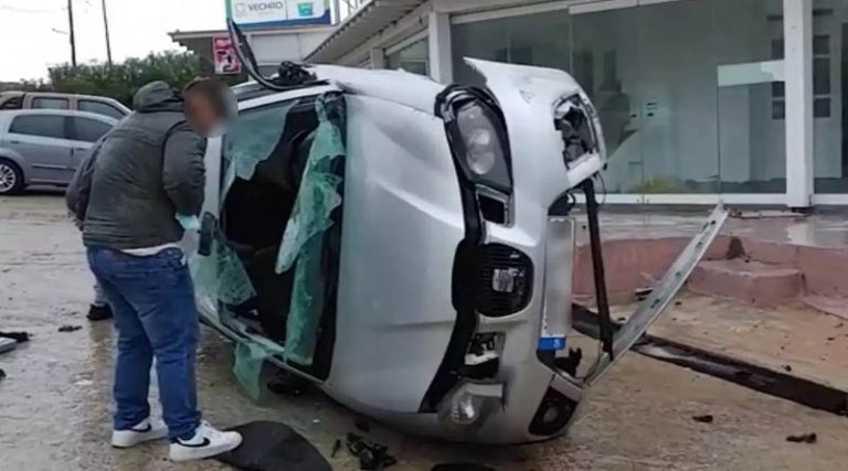 Τρομακτικό τροχαίο ατύχημα με δύο νεαρούς στη Μύκονο (φωτό & βίντεο)