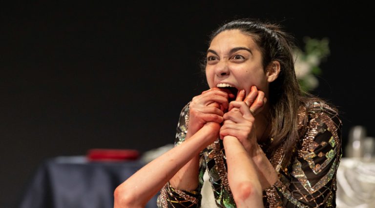 Extra παράσταση για το CRY της Λένας Κιτσοπούλου στο Θέατρο Τέχνης λόγω sold out