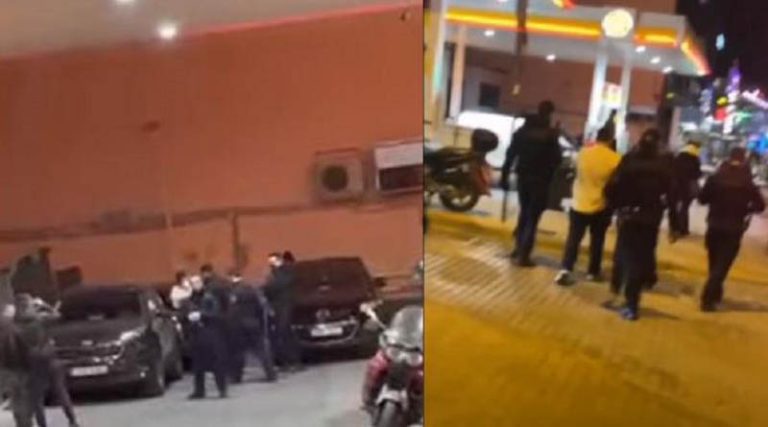 Η στιγμή που Αστυνομικοί πέρασαν χειροπέδες σε γνωστό τράπερ για παραβίαση των μέτρων κατά του κορονοϊού (βίντεο)